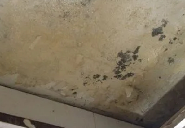 红古阳台漏水维修公司分享下红古卫生间渗水维修需要注意哪些问题。